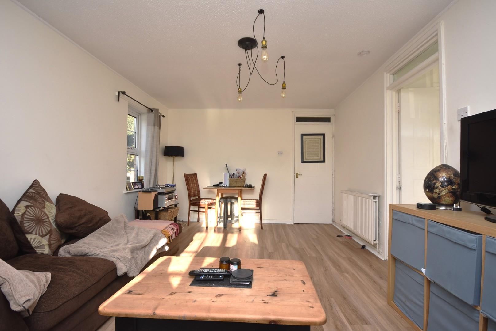 8 Parkview Court, Andrew Road, Penarth, CF64 2NS